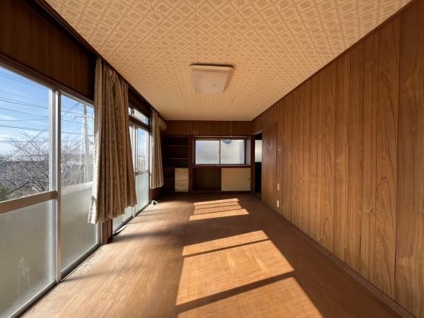 5DK House for Sale in Kurokami-cho, Sasebo, Nagasaki - 3 Million Yen - Thumbnail 4