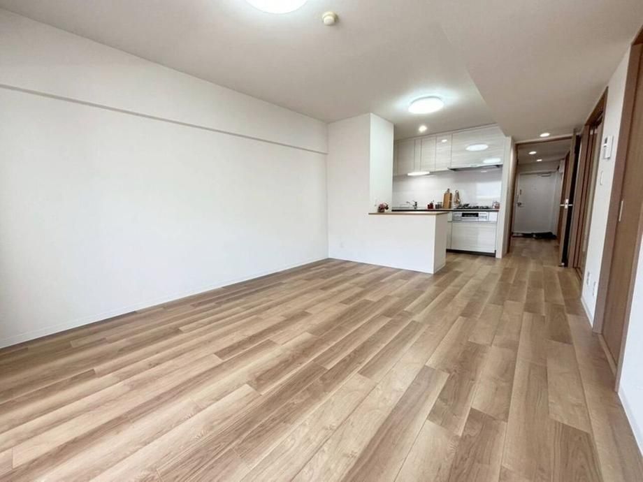3LDK Renovated Apartment Near Kotoni Station in Sapporo - Thumbnail 3