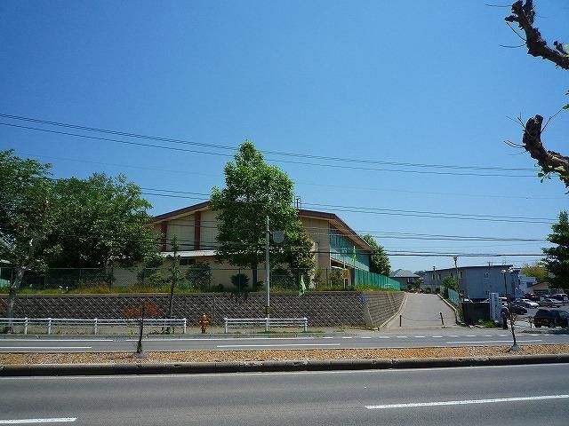 5LDK House for Sale in Hakodate, Hokkaido with Large Garden - Thumbnail 2