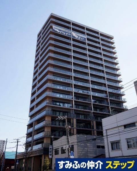3LDK Apartment for Sale in Higashi-ku, Sapporo - 70.74m2 - Image 1