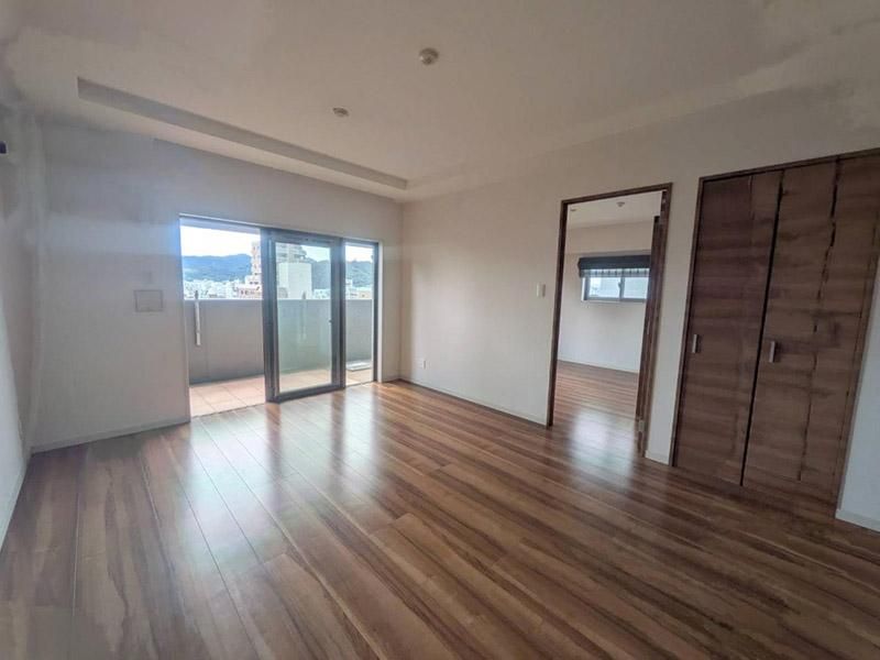 Royal Garden Harimayacho 3LDK Apartment for Sale in Kochi City - Thumbnail 4