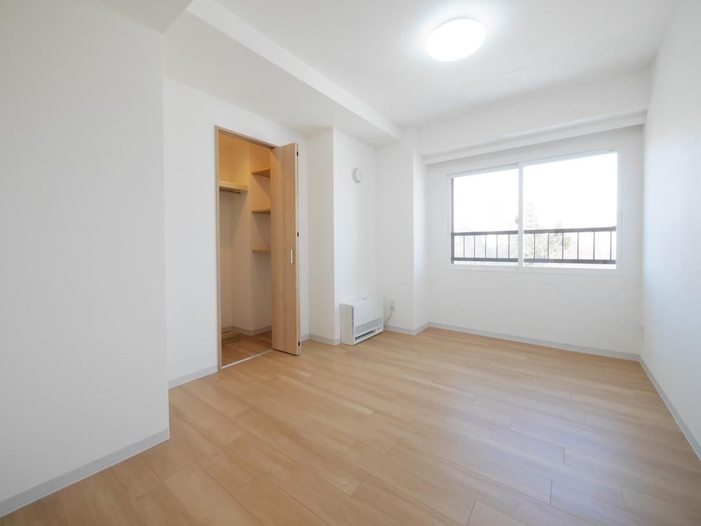 Renovated 4LDK Apartment for Sale Near Kotoni Station, Sapporo - Thumbnail 4