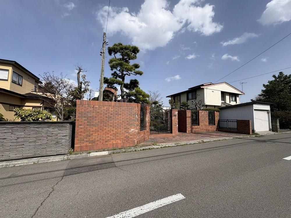 4LDK Detached House for Sale in Hakodate, Hokkaido – 370m2 - Thumbnail 4