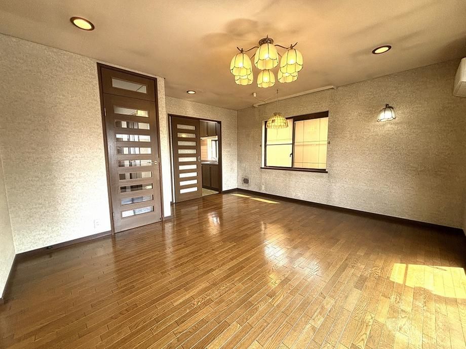 5LDK Used House in Akishima, Tokyo - 178.93 sqm - Thumbnail 4
