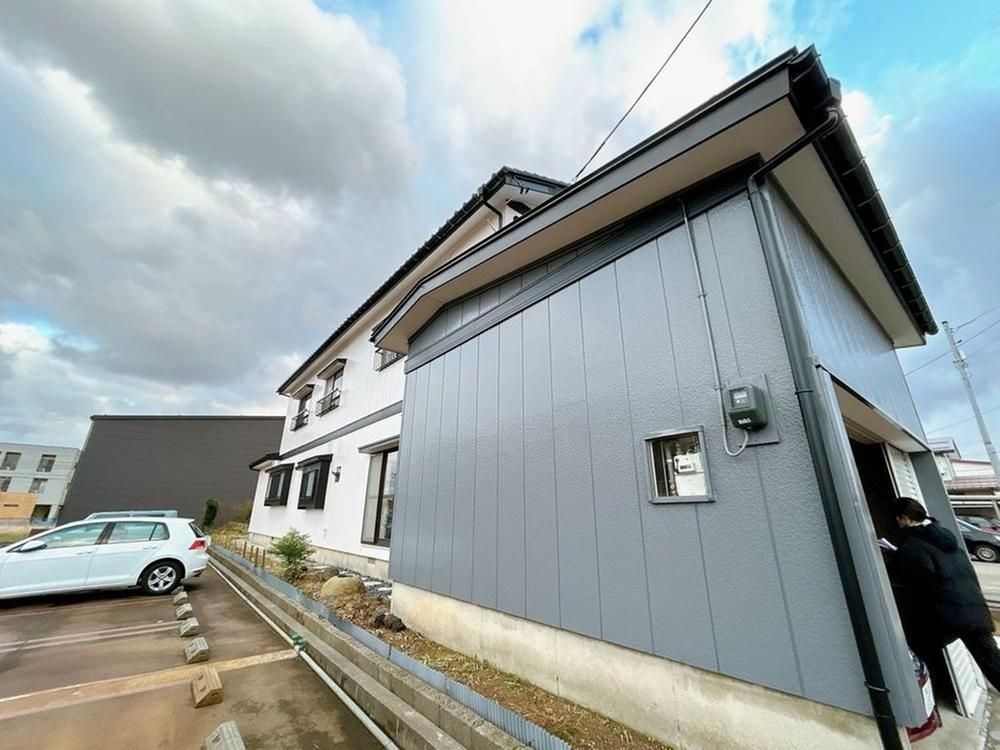 Renovated 4LDK House in Joetsu City, Niigata - 17,490,000 Yen - Thumbnail 3