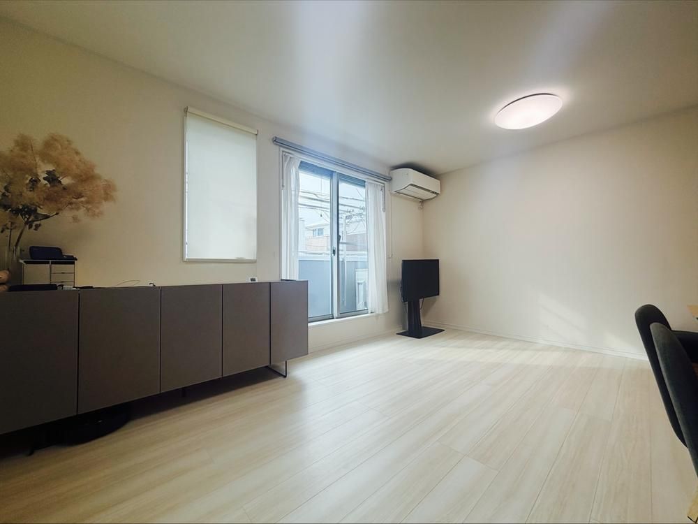 Modern 3LDK+S House in Edogawa, Tokyo | 2020 Build - Thumbnail 4