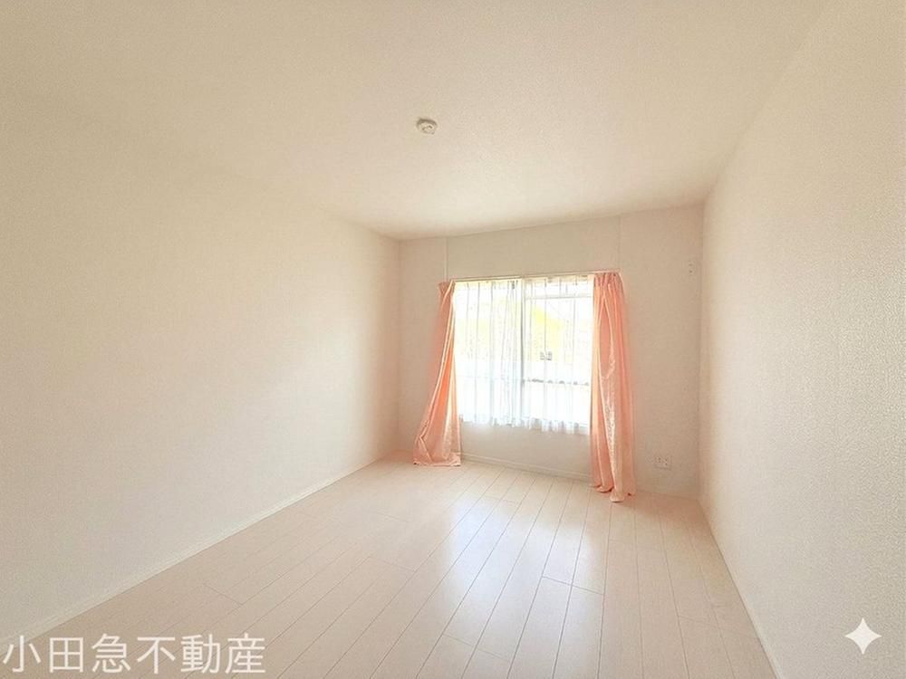 2LDK Apartment for Sale in Ebina, Kanagawa - Thumbnail 4