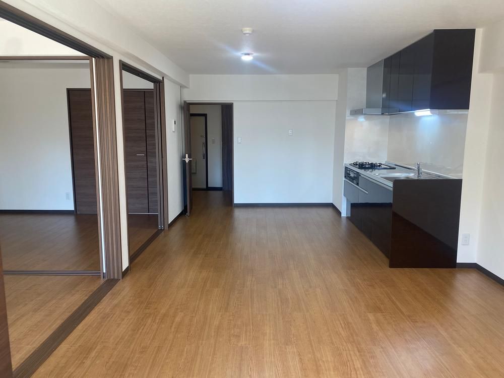 Renovated 3LDK Apartment in Nishi-ku, Sapporo Near Kotoni Station - Thumbnail 4