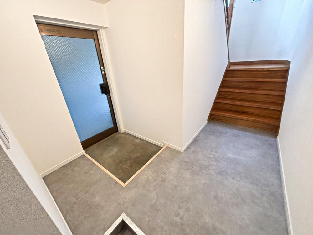Spacious 3LDK House in Hachioji with 26-jo LDK & Garden - Thumbnail 3