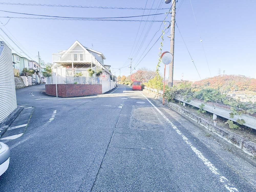 Spacious 3LDK House in Hachioji with 26-jo LDK & Garden - Thumbnail 2