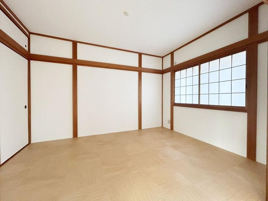 2DK Used House for Sale in Yamashina, Kyoto at 9.8 Million Yen - Thumbnail 3