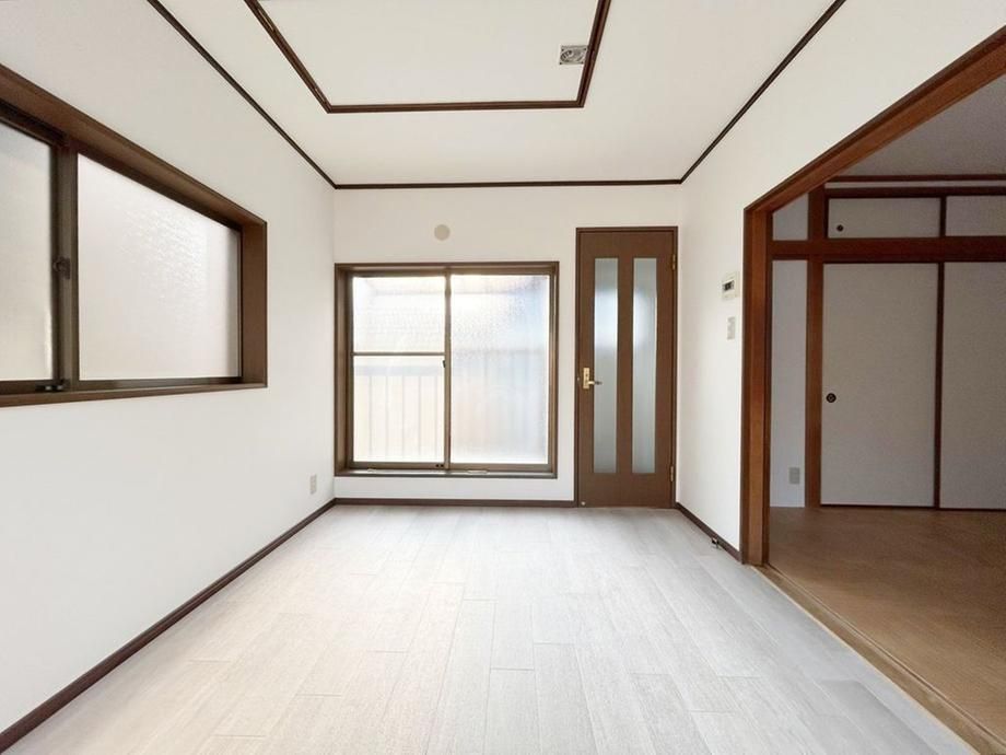2DK Used House for Sale in Yamashina, Kyoto at 9.8 Million Yen - Thumbnail 4