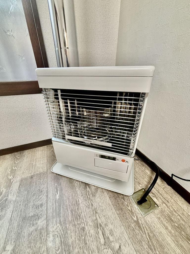 Renovated 2LDK Apartment in Sapporo's Toyohira Ward - Thumbnail 4