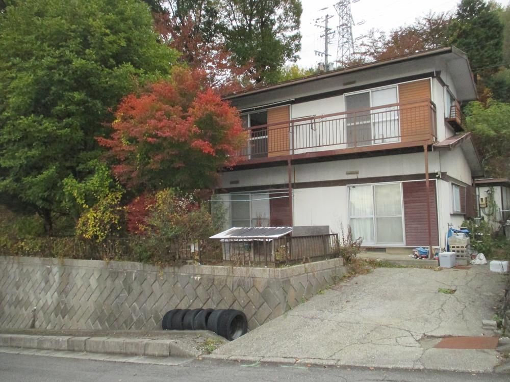4DK House with Lake Suwa Views for Sale in Nagano - Thumbnail 2