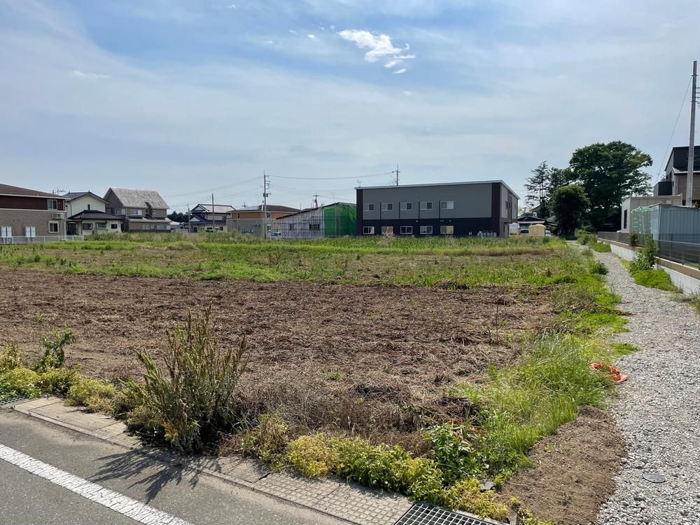 Large Vacant Land for Sale in Isesaki, Gunma - 3,146 sqm - Thumbnail 2