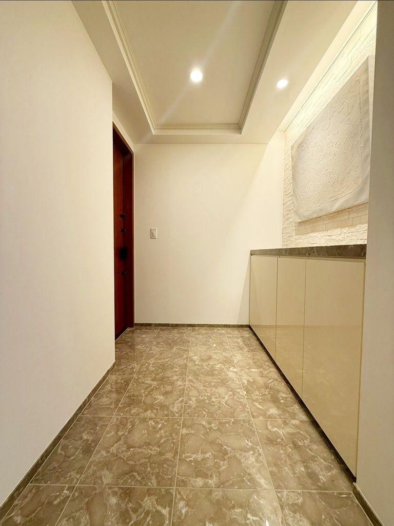 2LDK Apartment for Sale in Akasaka, Minato, Tokyo - Thumbnail 3