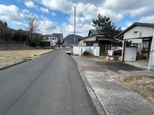 176 Tsubo Land for Sale in Kokubunji-cho, Takamatsu, Kagawa - Thumbnail 4