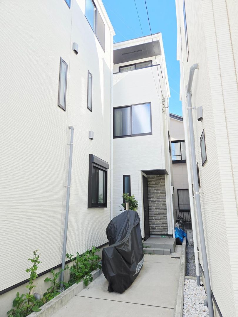 3LDK House for Sale in Funabashi Near Tsudanuma Station - Thumbnail 3