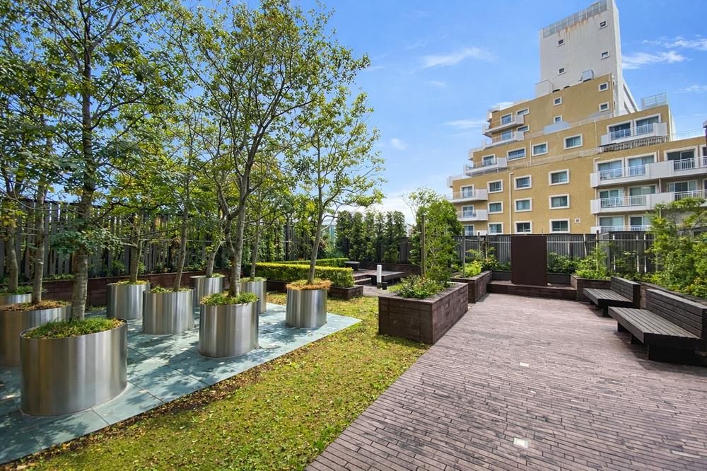2LDK Apartment for Sale in Akasaka, Minato, Tokyo - 67.48 sqm - Thumbnail 2