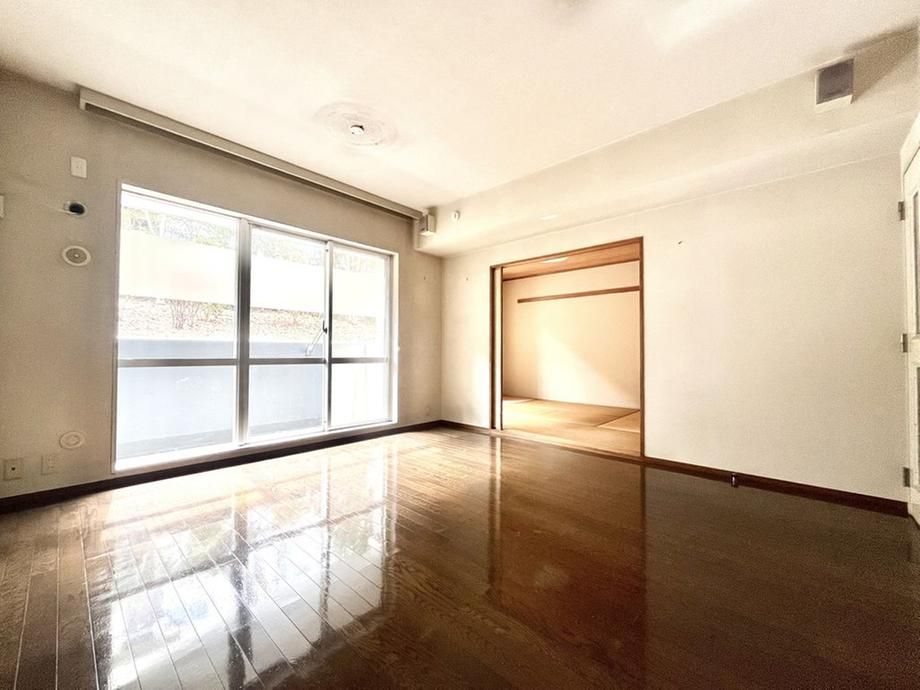 3LDK Apartment for Sale in Asahi-ku, Yokohama - 68.89m2 - Thumbnail 3