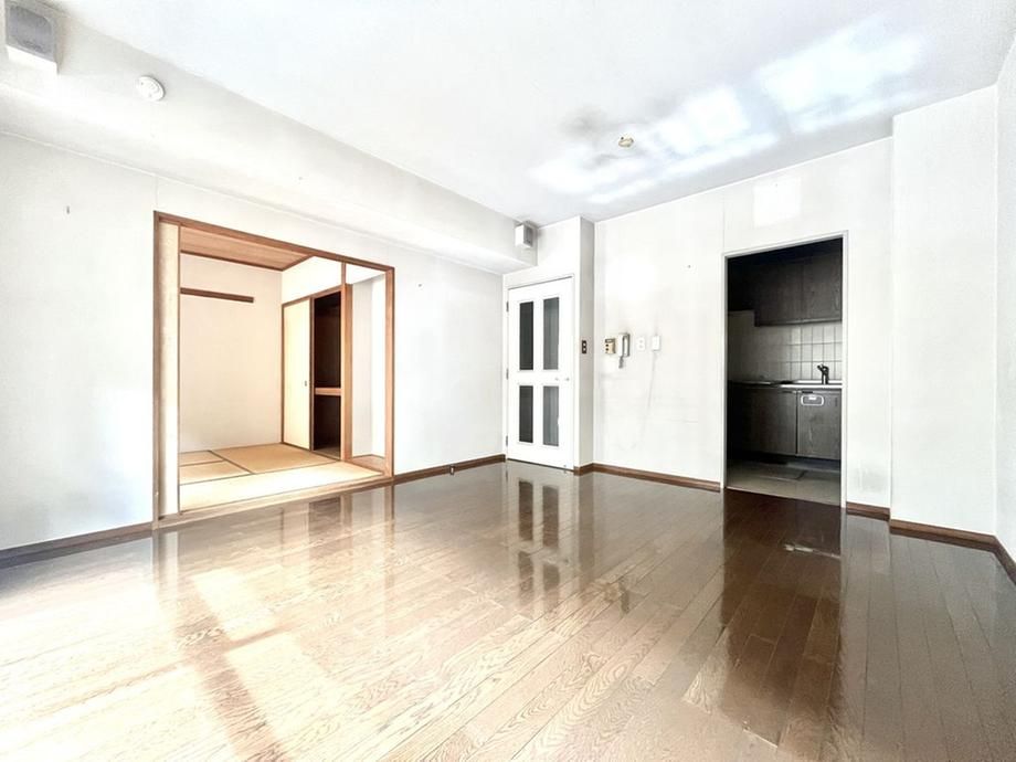 3LDK Apartment for Sale in Asahi-ku, Yokohama - 68.89m2 - Thumbnail 4