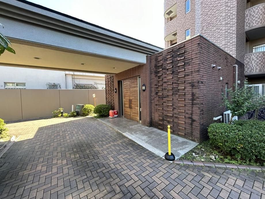 3LDK Apartment for Sale in Aoba-ku, Sendai with Private Garden - Thumbnail 4