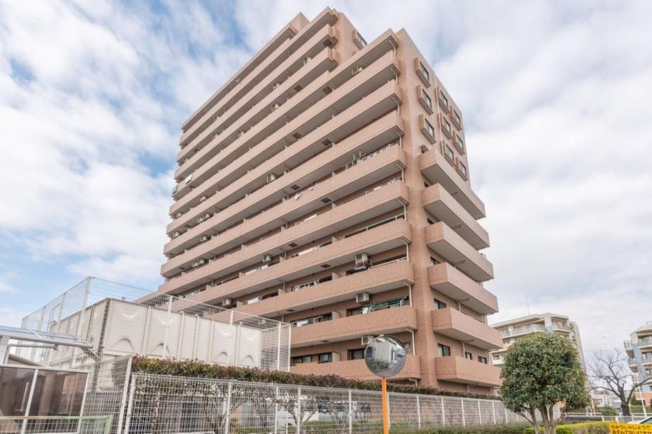 3LDK Apartment for Sale in Funabashi, Chiba - 61.3m2 - Thumbnail 3