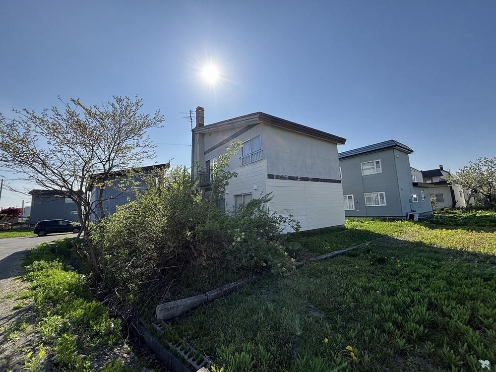 Used Detached House in Iwamizawa, Hokkaido - 4LDK+S - Thumbnail 2