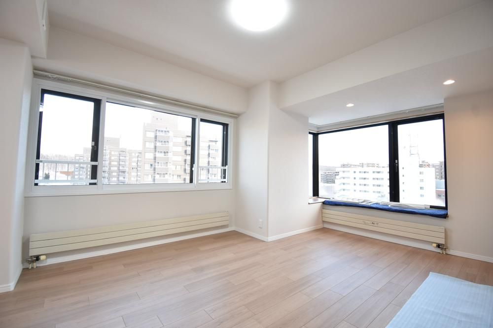 3LDK Apartment for Sale in Minami Ward, Sapporo - Thumbnail 4