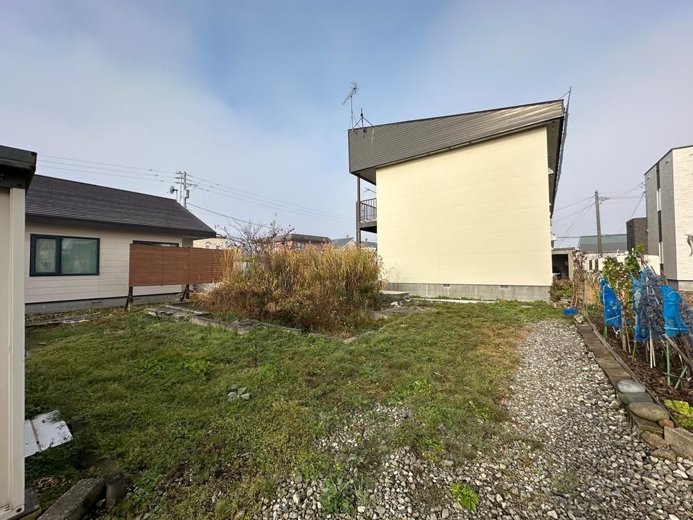 Land for Sale in Ebetsu, Hokkaido - 144.2 sqm - Thumbnail 3