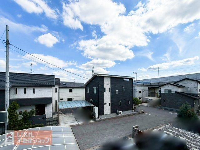 5LDK House in Utsunomiya with Solar Panels - 39.8M Yen - Thumbnail 2