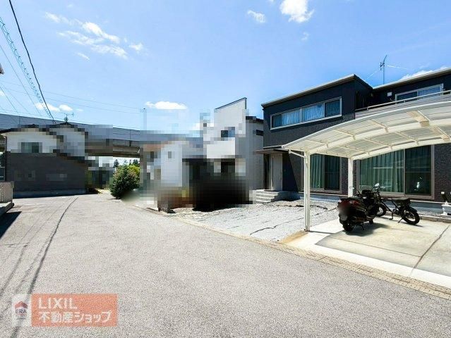 5LDK House in Utsunomiya with Solar Panels - 39.8M Yen - Thumbnail 3