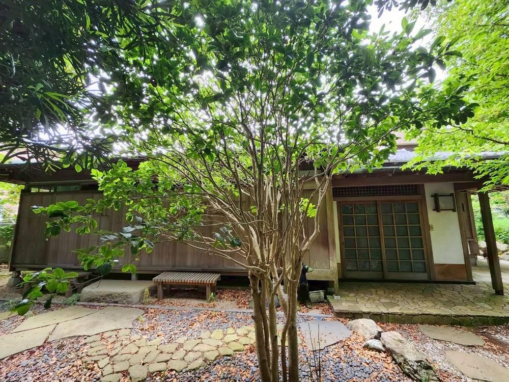 Kamakura Yama Land for Sale 358.87 sqm in Kamakura City - Thumbnail 2