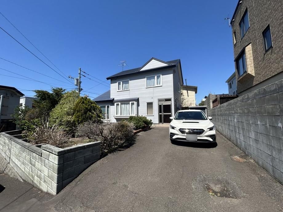 4LDK House for Sale in Toyohira-ku, Sapporo - Thumbnail 2