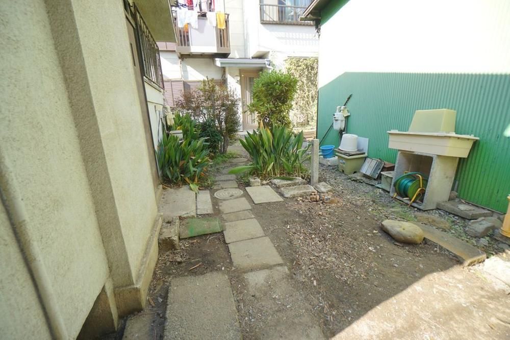 Renovated 4DK House Near Tobitakyu Station, Chofu - Thumbnail 2