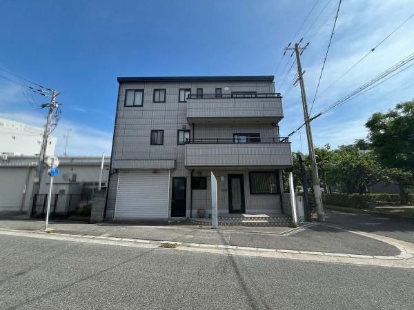 3-Story Detached House for Sale in Amagasaki, Hyogo - Thumbnail 4