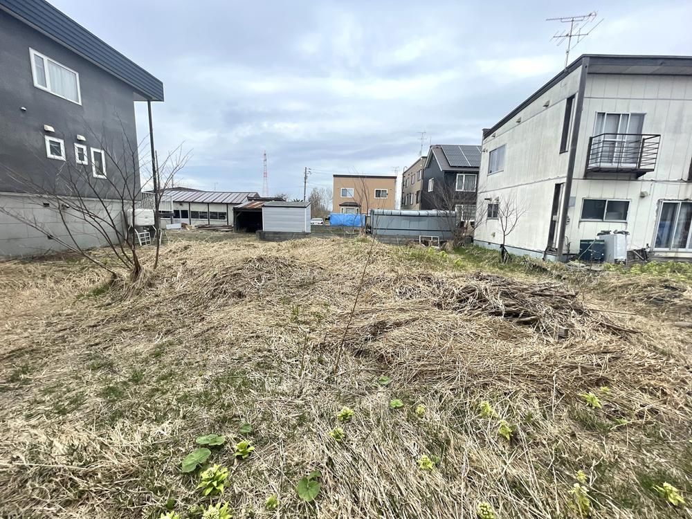299m2 Land for Sale in Higashi-ku, Sapporo, Hokkaido - Thumbnail 2