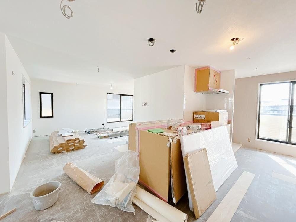 Renovated 5LDK House in Funabashi, 182.83m² Land - Thumbnail 3