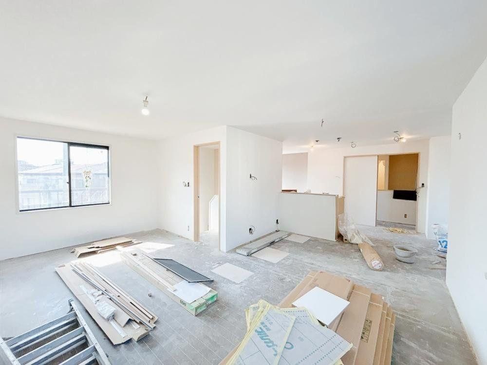 Renovated 5LDK House in Funabashi, 182.83m² Land - Thumbnail 4