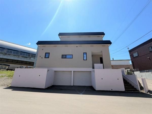 4LDK Detached House Near Minami-Heiwa Station in Toyohira-ku, Sapporo - Thumbnail 2
