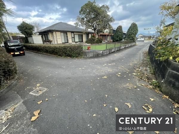 1414m2 Land for Sale in Minohara-cho, Miyakonojo City - Thumbnail 2