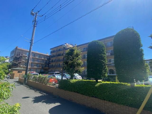 2LDK Apartment for Sale in Kawasaki, Nakahara-ku - Thumbnail 3