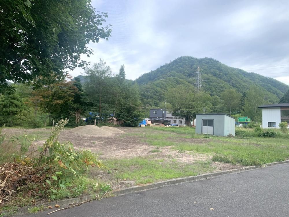 618m2 Land for Sale in Jozankei Onsen, Minami-ku, Sapporo - Thumbnail 2