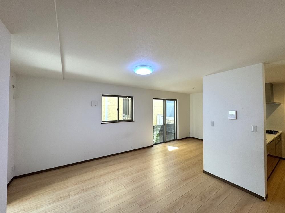 2LDK+2S House in Tsurumi, Yokohama - 90m2 for Sale - Thumbnail 4
