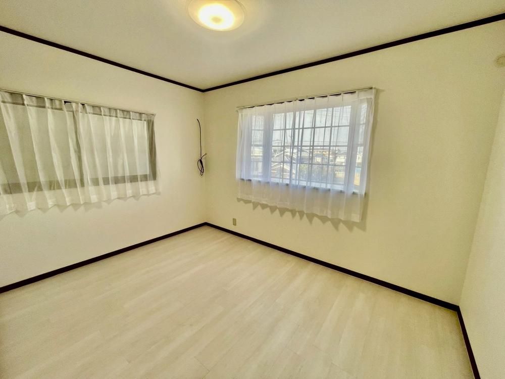 Renovated 4LDK House for Sale in Kakogawa, Hyogo - 8.9M Yen - Thumbnail 4