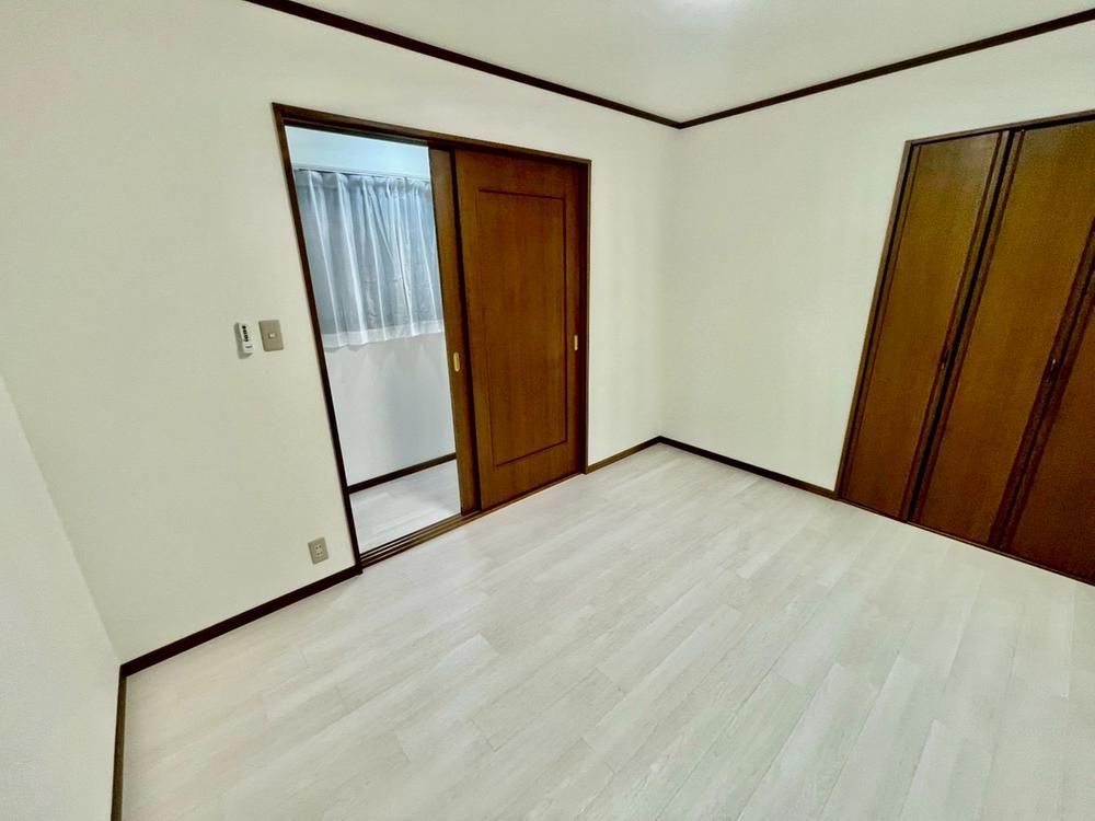 Renovated 4LDK House for Sale in Kakogawa, Hyogo - 8.9M Yen - Thumbnail 3