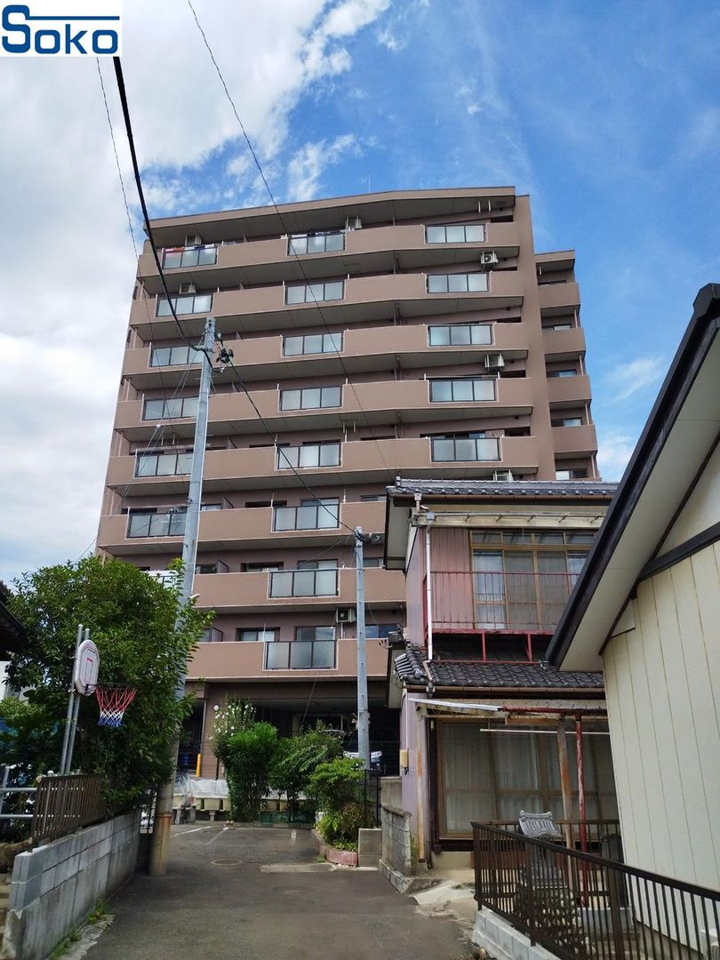 3LDK Top Floor Apartment in Sendai, Miyagi - 22.9M Yen - Thumbnail 2