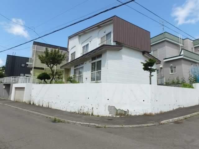 4LDK Detached House for Sale in Toyohira-ku, Sapporo - Thumbnail 2