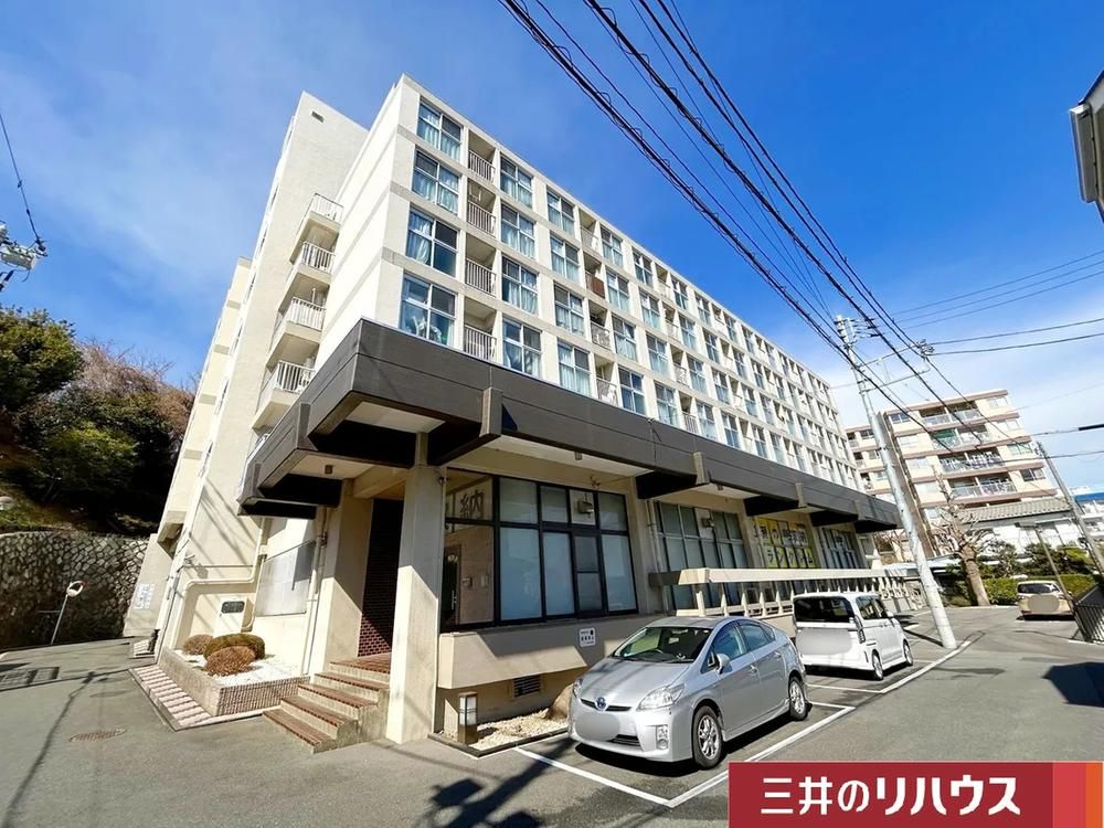 2LDK Apartment for Sale in Tsurumi-ku, Yokohama - Thumbnail 3