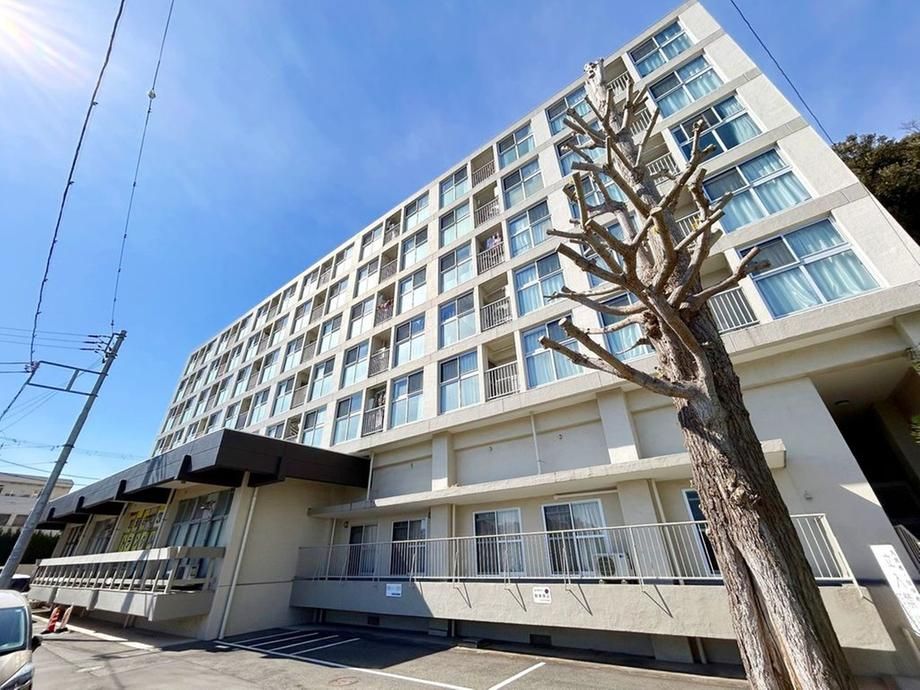 2LDK Apartment for Sale in Tsurumi-ku, Yokohama - Thumbnail 2